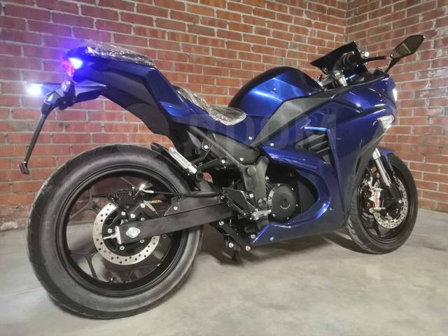 Yamaha YZF-R3. ,   