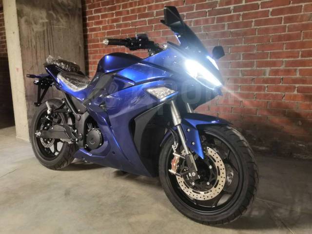 Yamaha YZF-R3. ,   