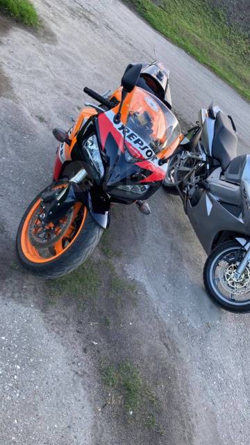 Honda CBR 1000RR Fireblade. 1 000. ., , ,   