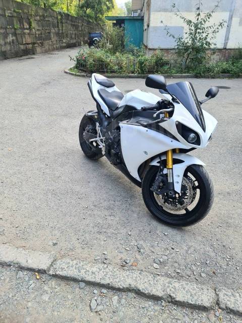 Yamaha R1. 1 000. ., , ,   