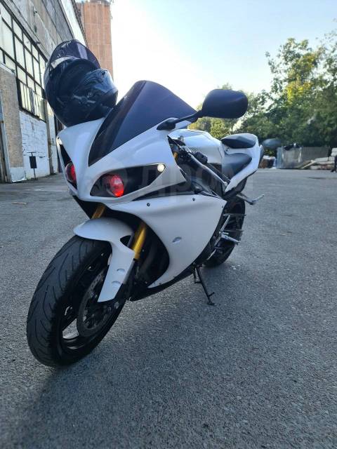 Yamaha R1. 1 000. ., , ,   