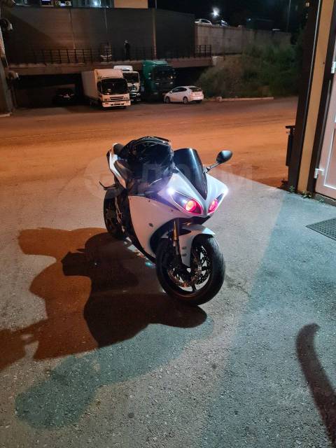 Yamaha R1. 1 000. ., , ,   