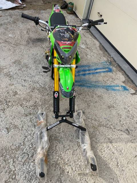 Kawasaki. 125. ., , ,   