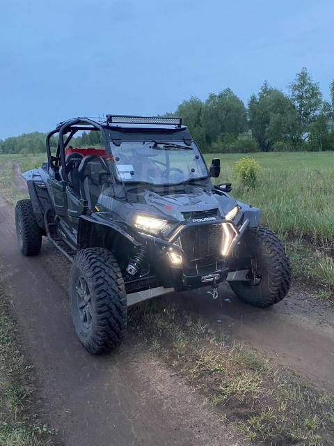 Polaris RZR XP 4 Turbo Fox. ,  \,   