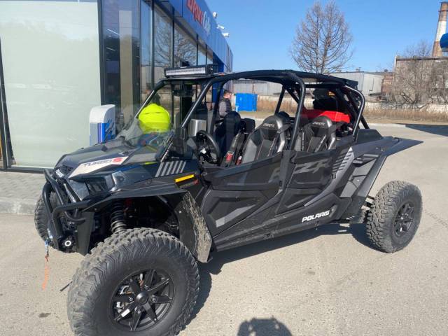 Polaris RZR XP 4 Turbo Fox. ,  \,   