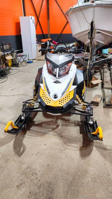 BRP Ski-Doo Renegade Adrenaline. ,  ,   