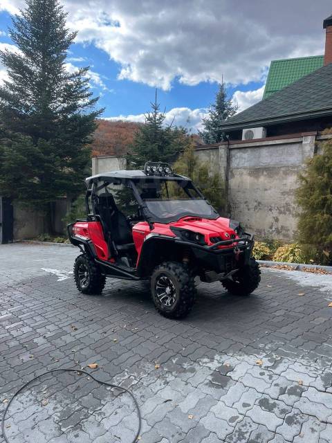 BRP Can-Am Commander 1000 XT. ,  \,   