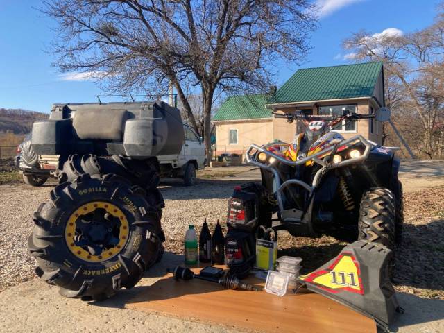 BRP Can-Am Renegade 1000 XXC. ,  \,   