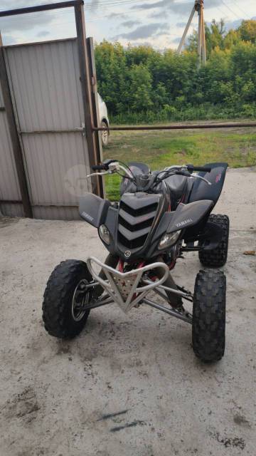 Yamaha Raptor 660. ,  \,   