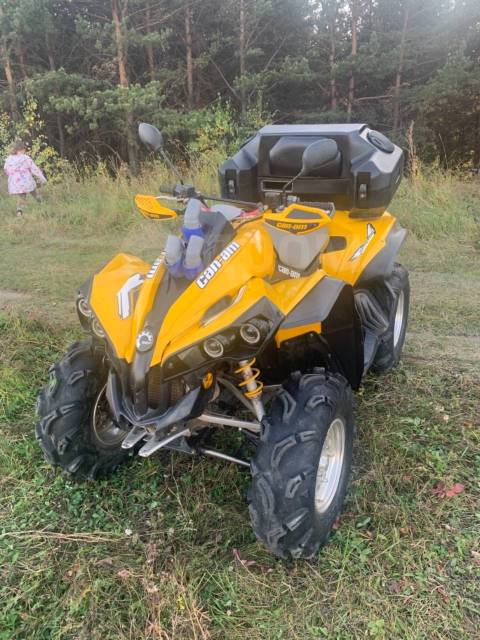 BRP Can-Am Renegade 800. ,  \,   