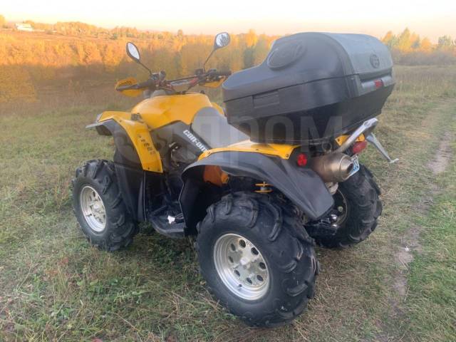 BRP Can-Am Renegade 800. ,  \,   