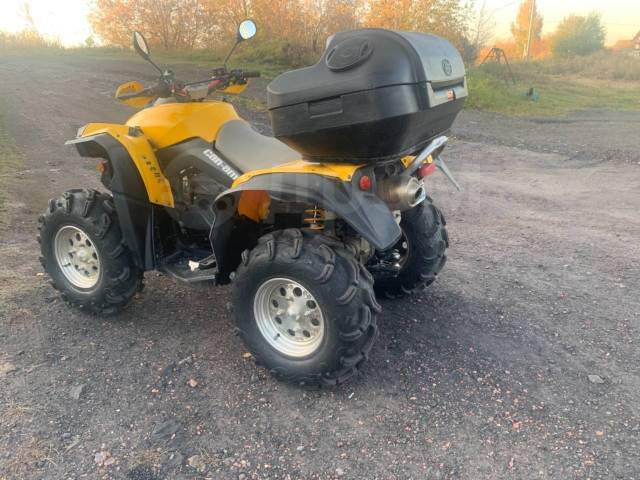 BRP Can-Am Renegade 800. ,  \,   