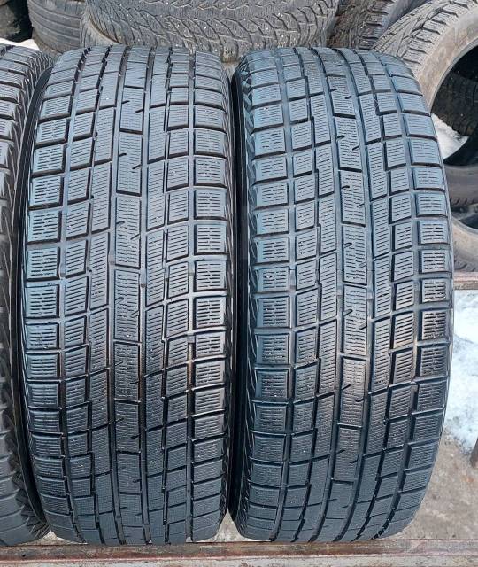Yokohama Ice Guard IG30, 215/55 R17, 17", 1 шт, 215 мм, 55 % ...