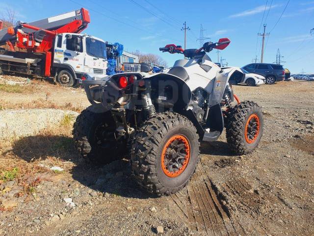 BRP Can-Am Renegade 1000 XXC. ,  \,   