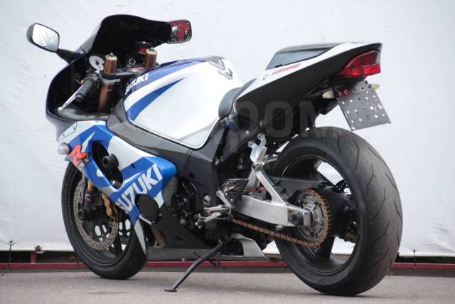 Suzuki GSX-R 1000. 1 000. ., , ,   