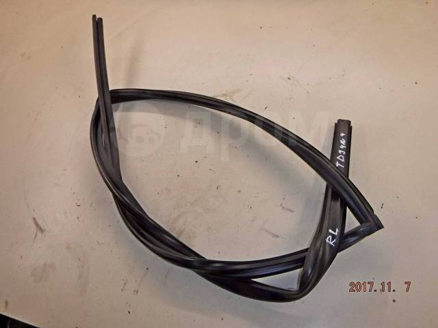 2006-2013 Suzuki Grand Vitara Reveal Molding 84611-65J00