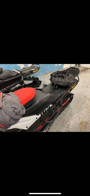 BRP Ski-Doo Summit. ,  ,   