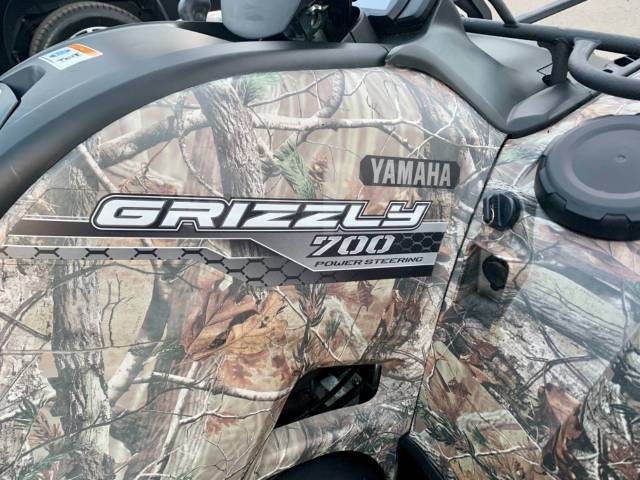 Yamaha Grizzly 700. ,  \,   