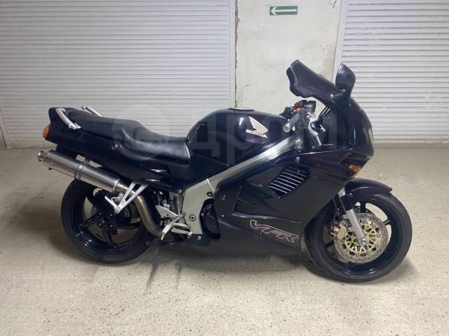 Honda VFR 750 1994 750   4     75 000    -    250  