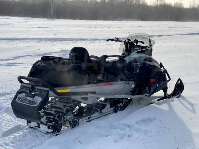 BRP Ski-Doo Skandic Sport. ,  ,   