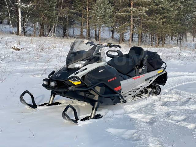 BRP Ski-Doo Skandic Sport. ,  ,   