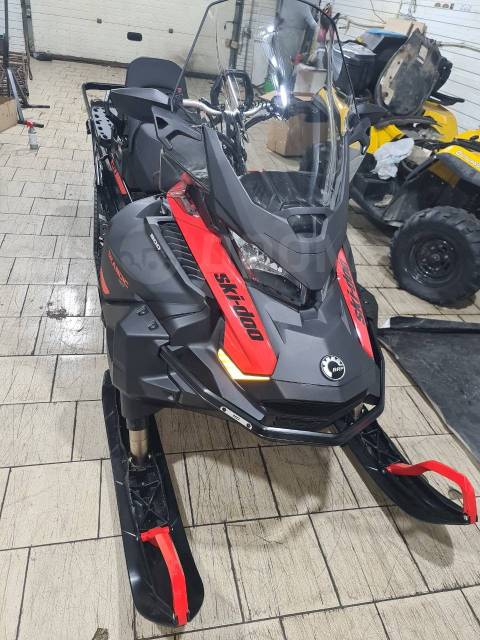 BRP Ski-Doo Skandic WT. ,  ,   