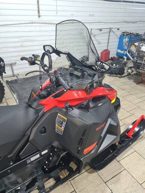 BRP Ski-Doo Skandic WT. ,  ,   