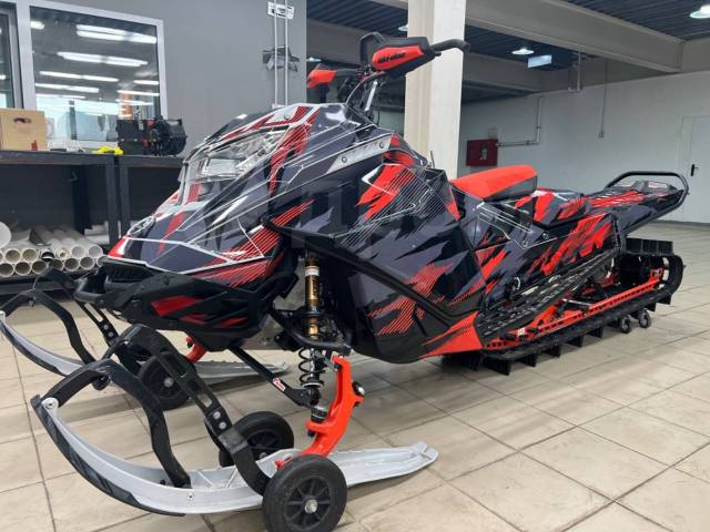 BRP Ski-Doo Summit. ,  ,   