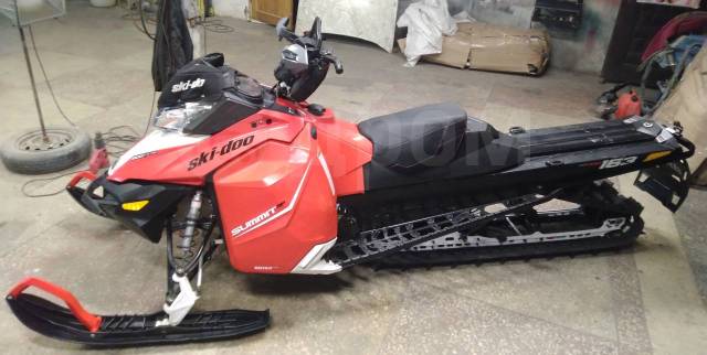 BRP Ski-Doo Summit. ,  ,   