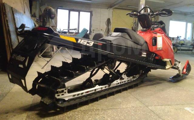 BRP Ski-Doo Summit. ,  ,   