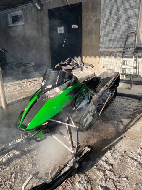 は自分にプチご褒美を 2011年 ARCTICCAT M800 162 スノーモービル