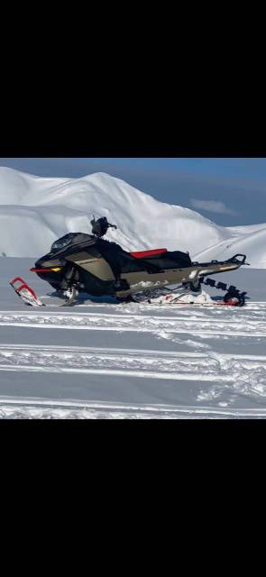 BRP Ski-Doo Summit X with Expert Package. ,  ,   