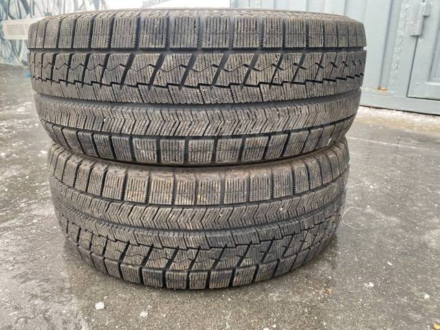 Bridgestone Blizzak VRX, 215/55 R17, 17