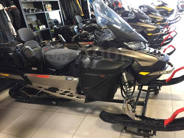 BRP Ski-Doo Expedition. ,  ,   