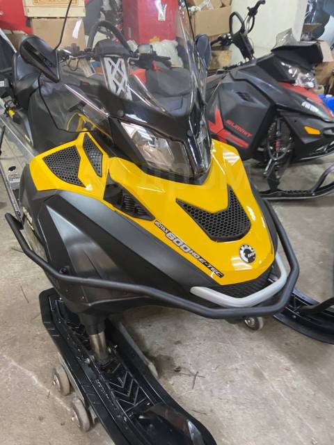 BRP Ski-Doo Skandic SWT.  ,   