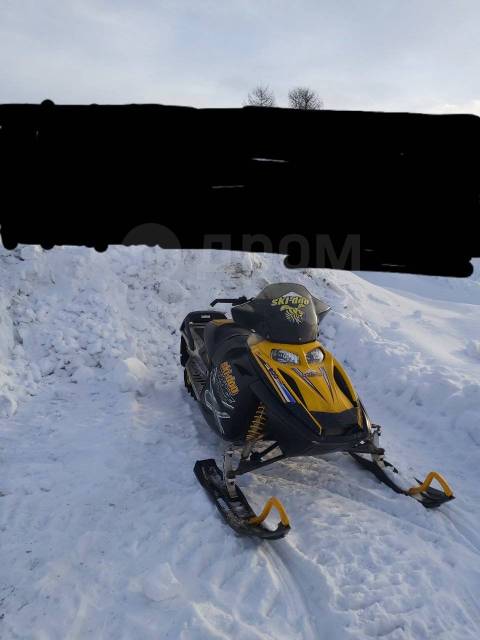 BRP Ski-Doo Summit. ,  ,   