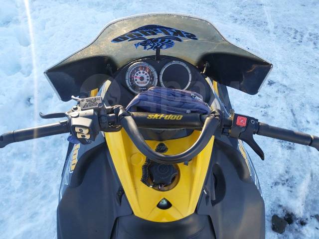 BRP Ski-Doo Summit. ,  ,   