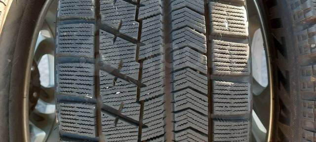 Комплект колёс на зимней резине, Nissan JUKE 215/55/R17 в Находке, 17 ...