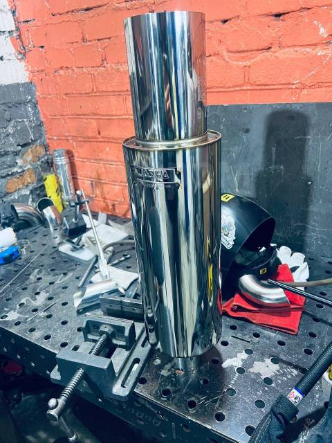 Купить Прямоточный глушитель HKS 63mm, выход 101! во Владивостоке по ...