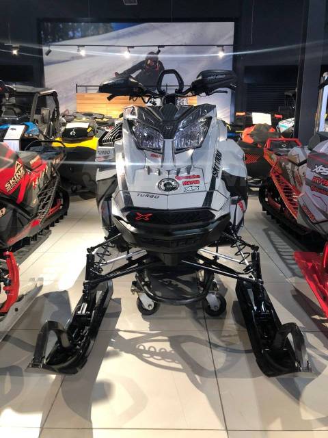 BRP Ski-Doo Summit X with Expert Package. ,  ,   