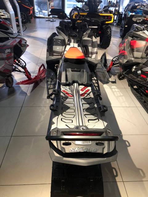 BRP Ski-Doo Summit X with Expert Package. ,  ,   