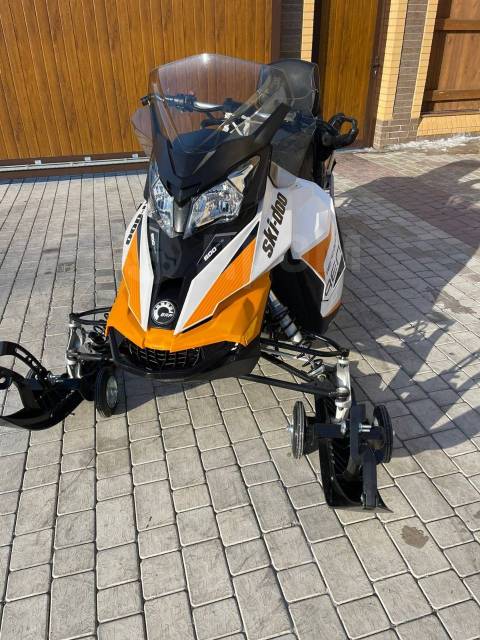 BRP Ski-Doo Renegade. ,   