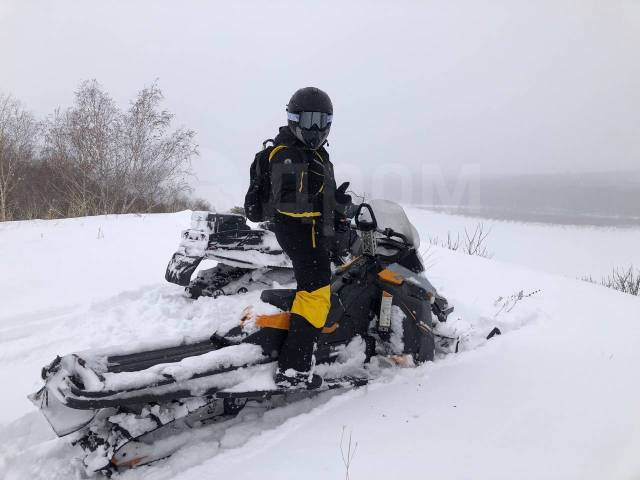 BRP Ski-Doo Summit. ,  ,   