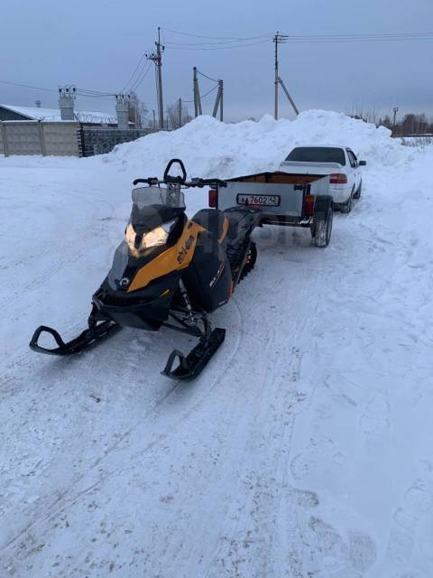 BRP Ski-Doo Summit. ,  ,   