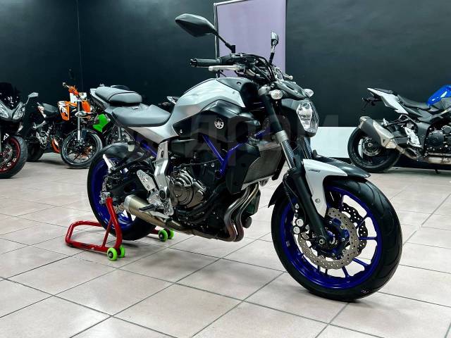 Yamaha MT. 700. ., , ,   