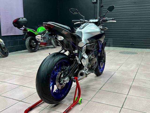 Yamaha MT. 700. ., , ,   