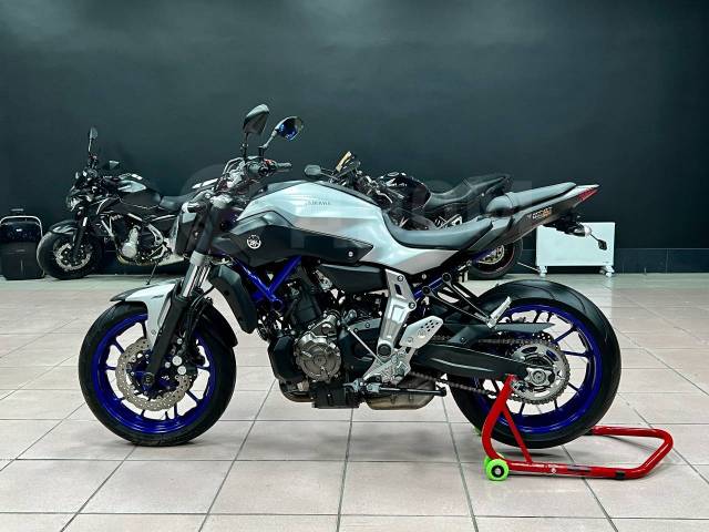 Yamaha MT. 700. ., , ,   