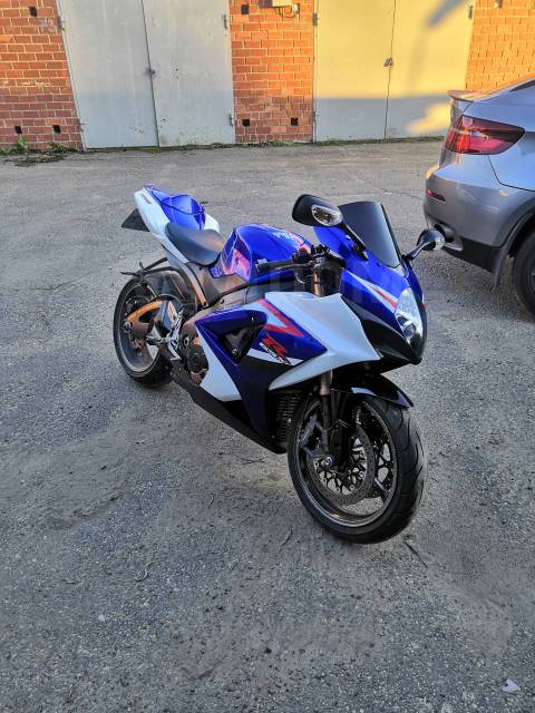 Suzuki GSX-R 1000. 1 000. ., , ,   