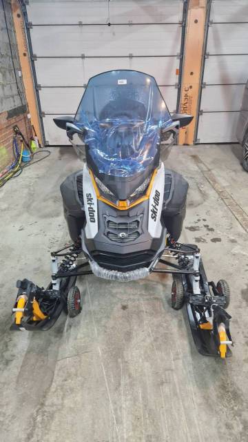 BRP Ski-Doo Expedition SE. ,  ,   