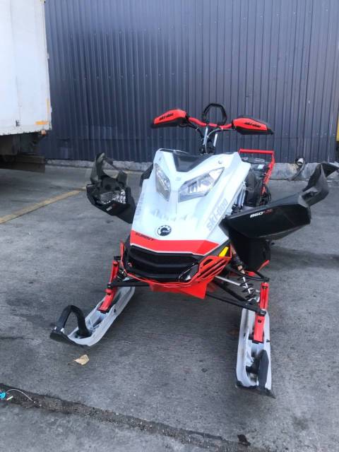 BRP Ski-Doo Summit X with Expert Package. ,  ,   